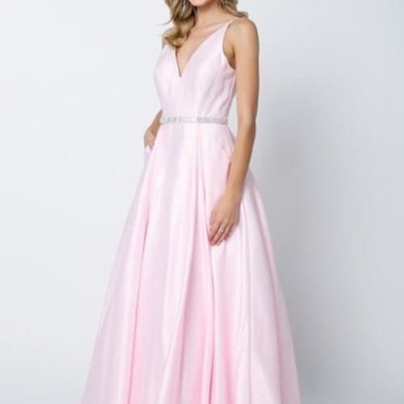 V-Neck Sleeveless A-Line Shape Prom Dress JT696